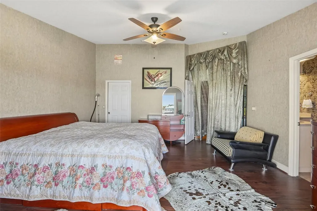 113 Yacht Club Circle North Redington Beach FL 33708