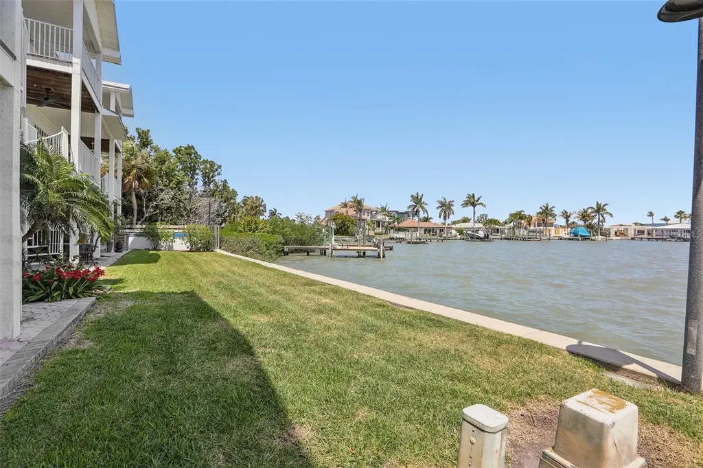 113 Yacht Club Circle North Redington Beach FL 33708
