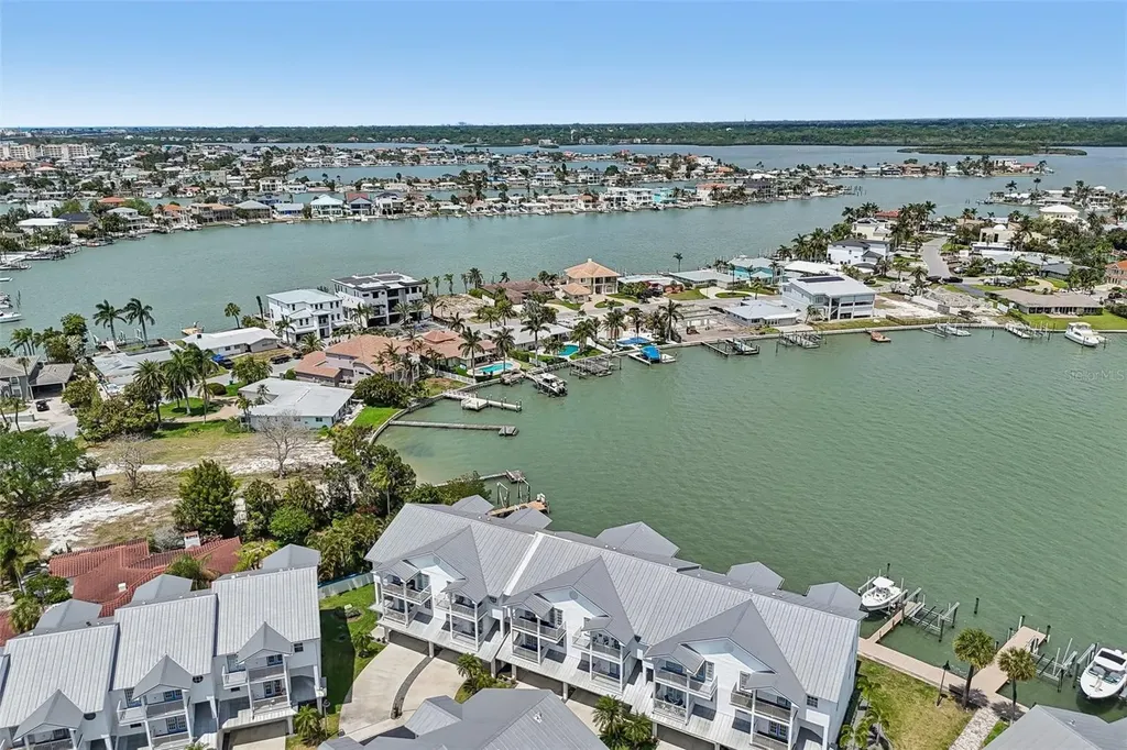 113 Yacht Club Circle North Redington Beach FL 33708