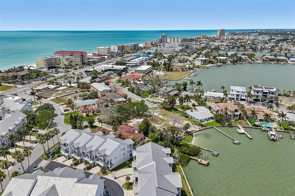 113 Yacht Club Circle North Redington Beach FL 33708