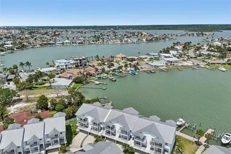 113 Yacht Club Circle North Redington Beach FL 33708