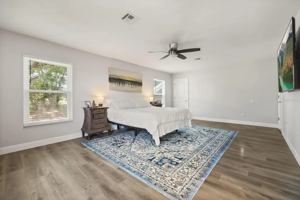 37153 County Road 452 Grand Island FL 32735