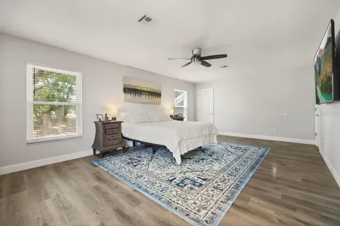 37153 County Road 452 Grand Island FL 32735