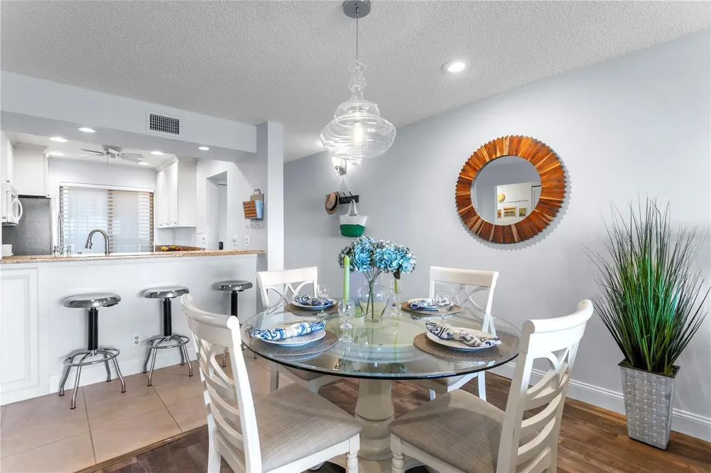 6104 Palma Del Mar Boulevard S St Petersburg FL 33715