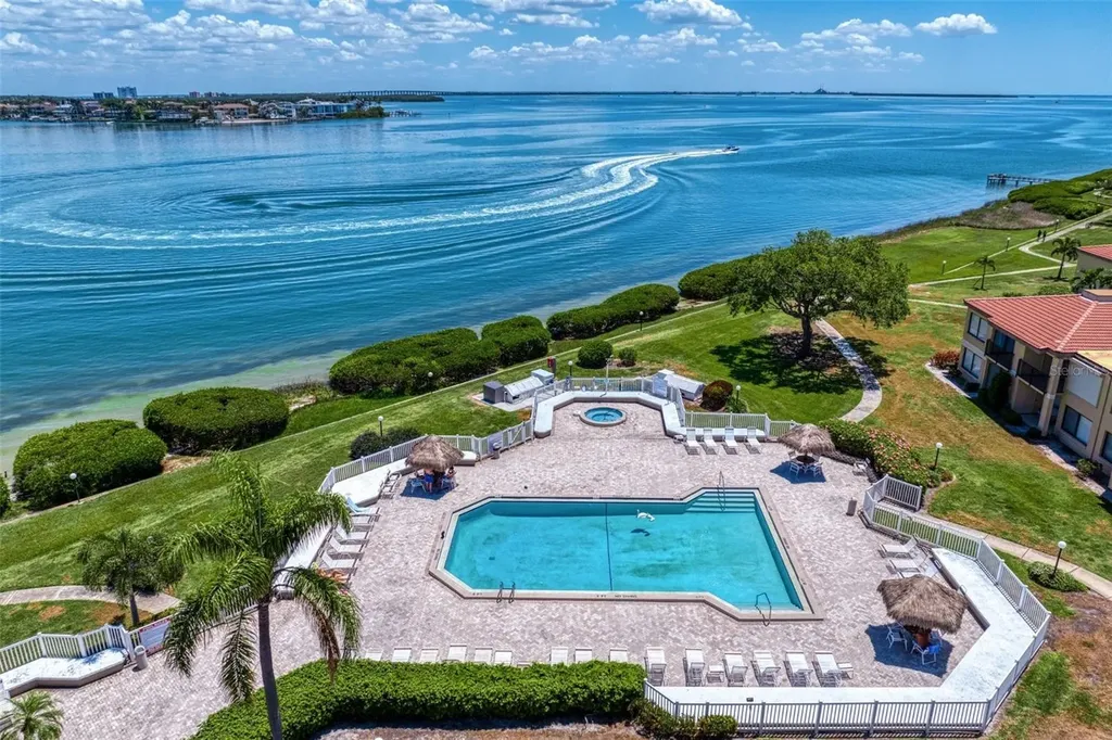 6104 Palma Del Mar Boulevard S St Petersburg FL 33715