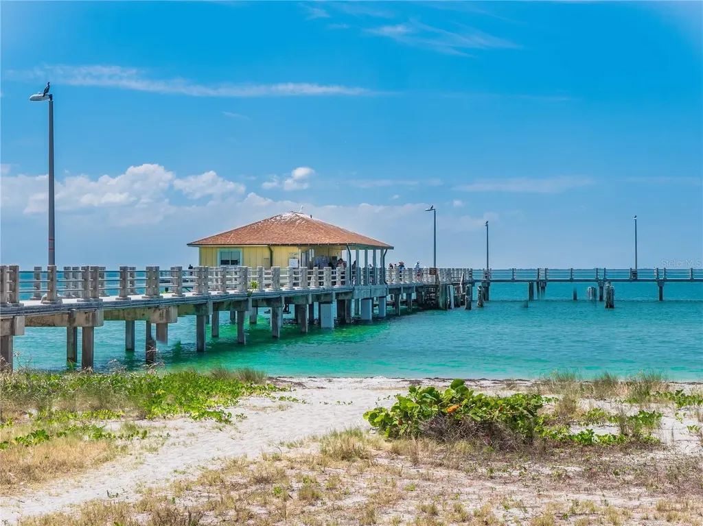 6104 Palma Del Mar Boulevard S St Petersburg FL 33715