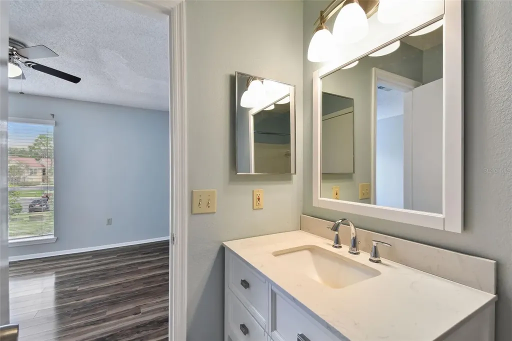 9481 Highland Oak Drive Tampa FL 33647
