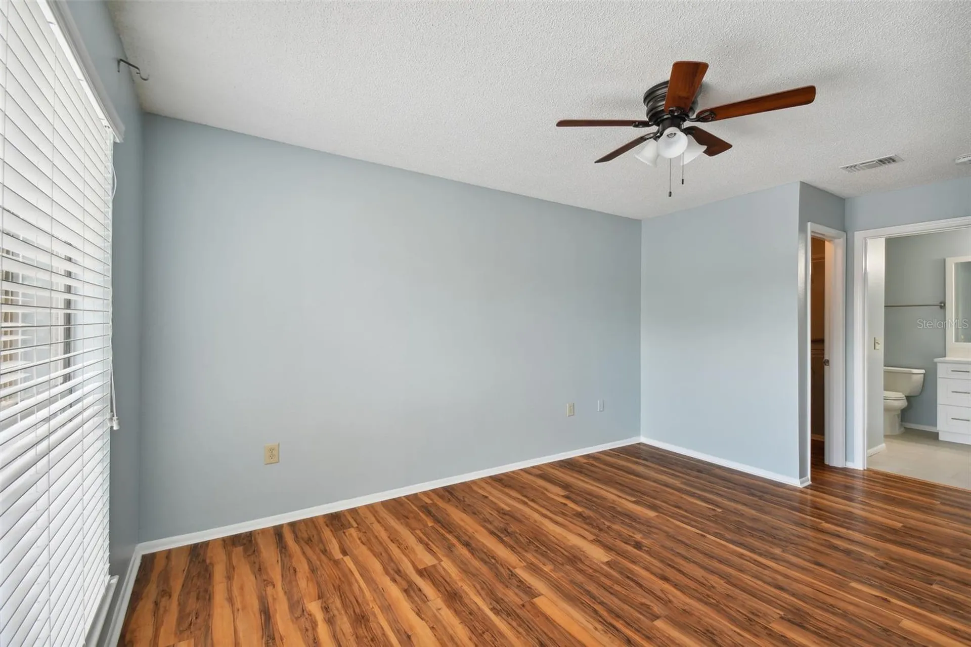 9481 Highland Oak Drive Tampa FL 33647