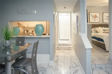 4405 W Fair Oaks Avenue Tampa FL 33611