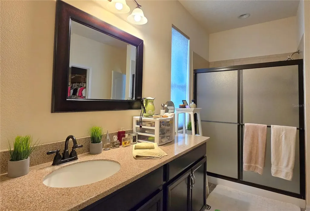2653 Limerick Circle Grand Island FL 32735