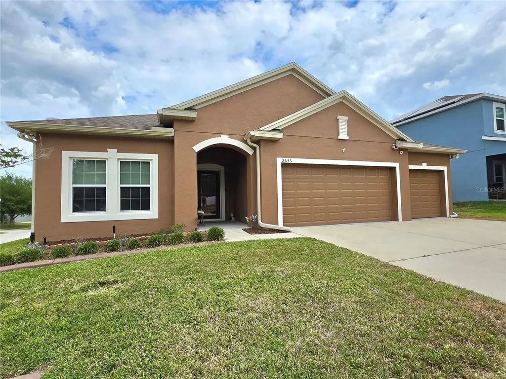 2653 Limerick Circle Grand Island FL 32735
