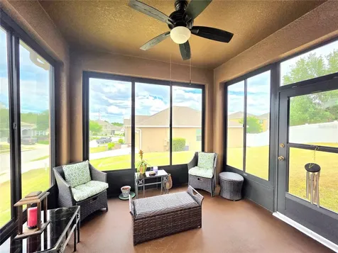 2653 Limerick Circle Grand Island FL 32735