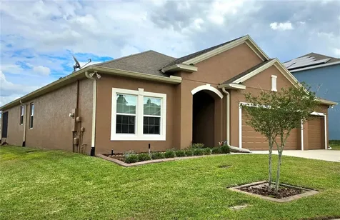 2653 Limerick Circle Grand Island FL 32735