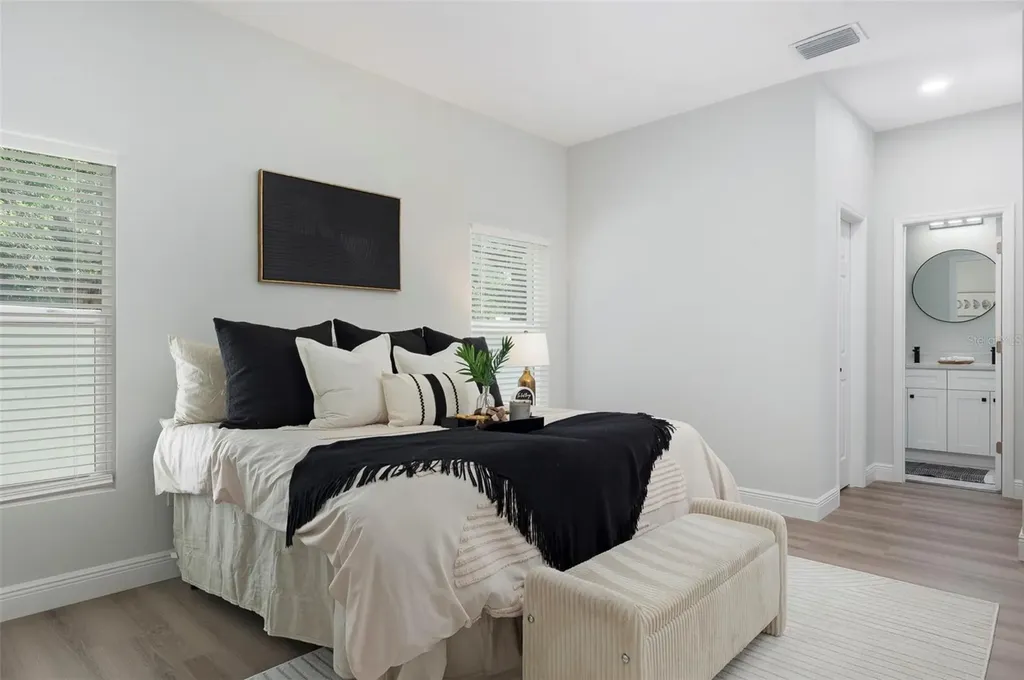 1934 Auburn Street S St Petersburg FL 33712