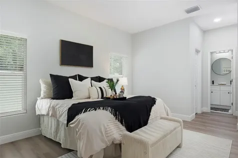 1934 Auburn Street S St Petersburg FL 33712