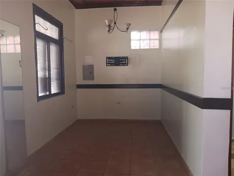 101 Calle Reina Ponce PR 00730