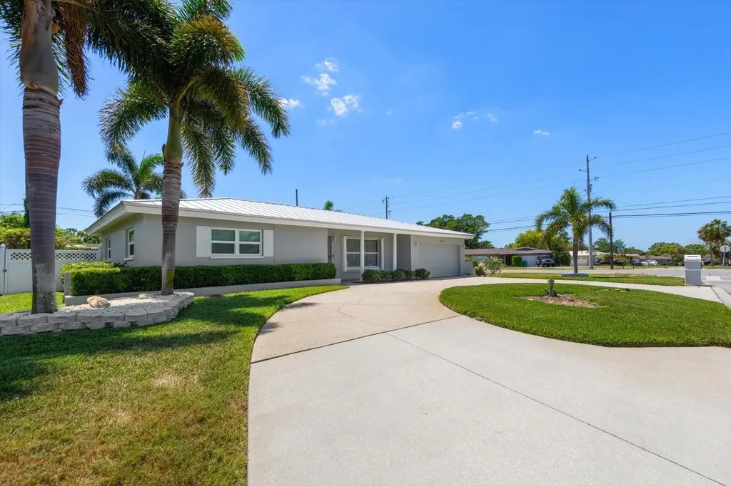 13996 Barbados Drive Seminole FL 33776