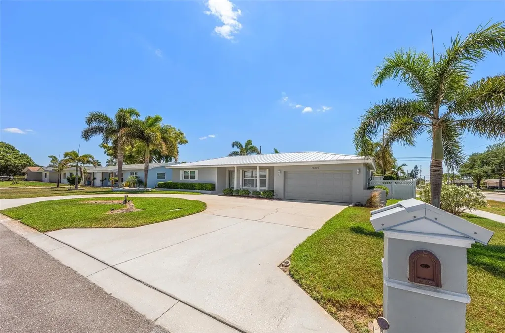 13996 Barbados Drive Seminole FL 33776