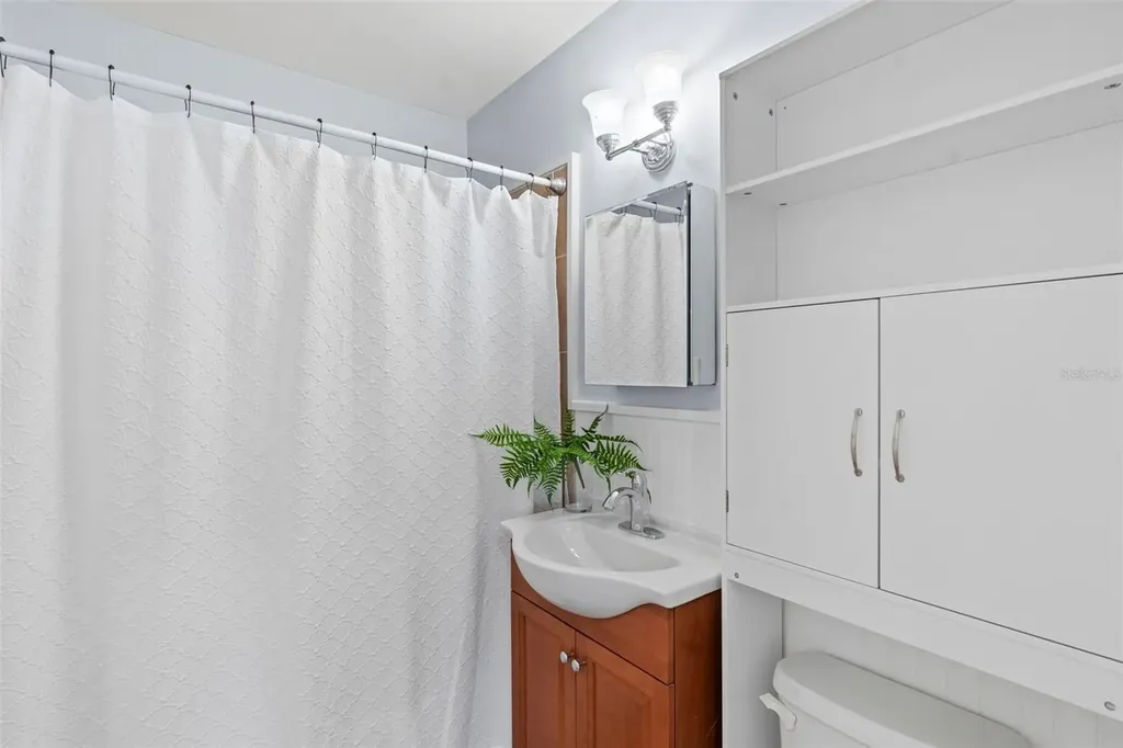 3313 Price Tampa FL 33611