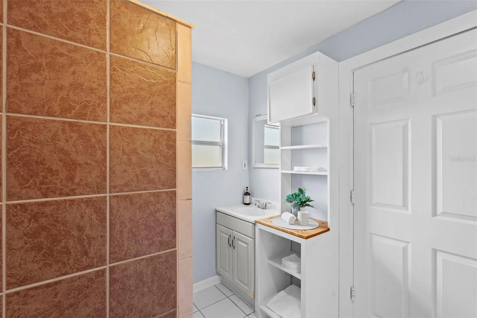 3313 Price Tampa FL 33611