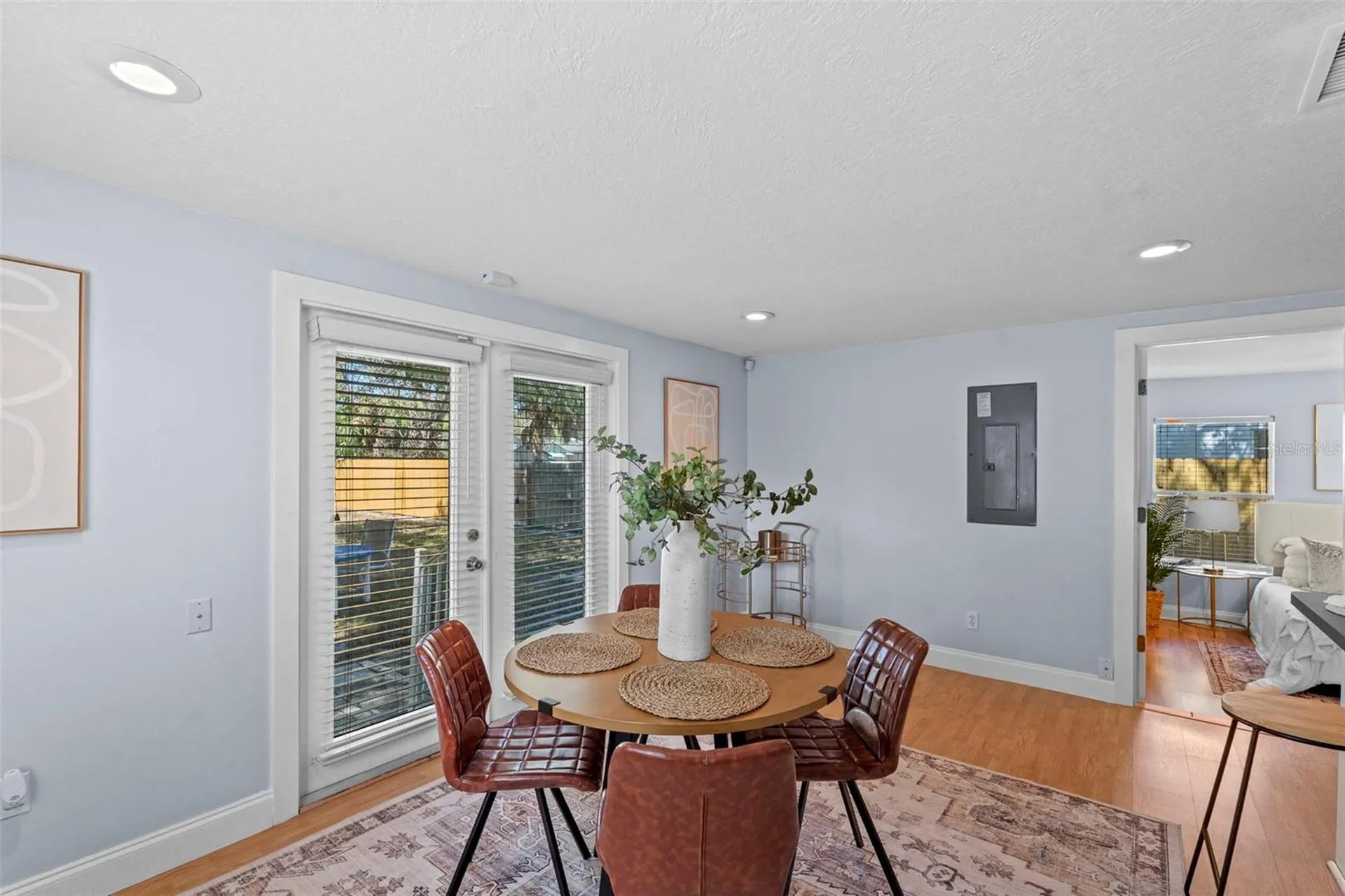 3313 Price Tampa FL 33611