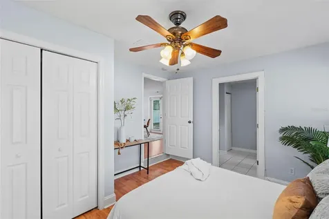 3313 Price Tampa FL 33611