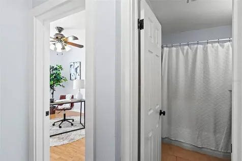 3313 Price Tampa FL 33611