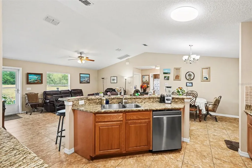3147 Sydney Dover Road Dover FL 33527