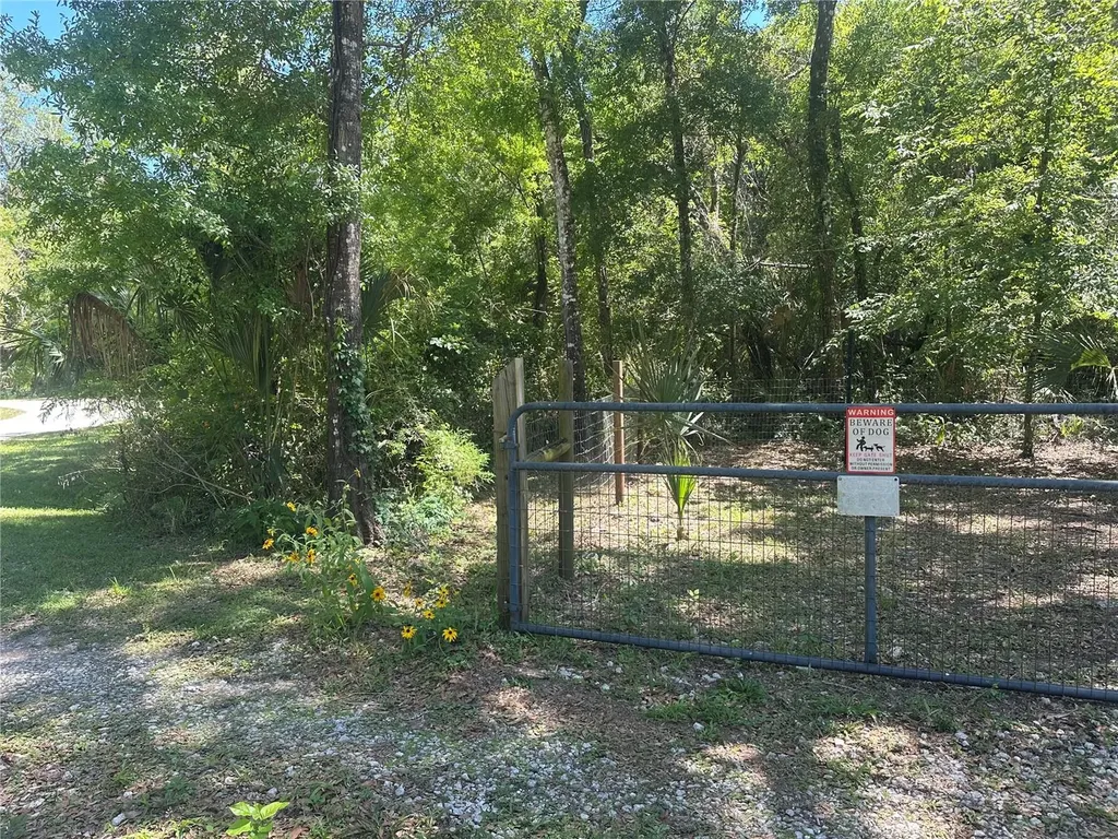 462 S Dew Plant Point Crystal River FL 34429