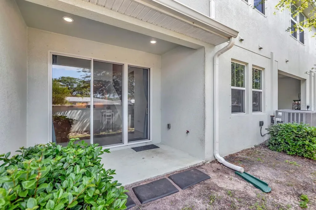 1524 Blue Sea Street Clearwater FL 33756