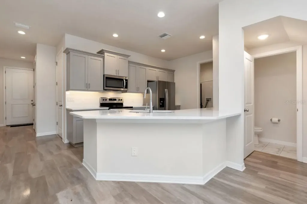 1524 Blue Sea Street Clearwater FL 33756