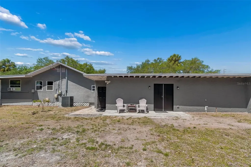 10917 72nd Avenue Seminole FL 33772