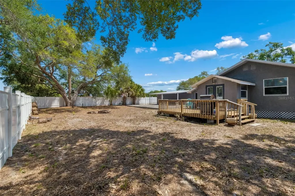 10917 72nd Avenue Seminole FL 33772