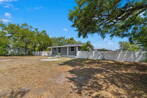 10917 72nd Avenue Seminole FL 33772
