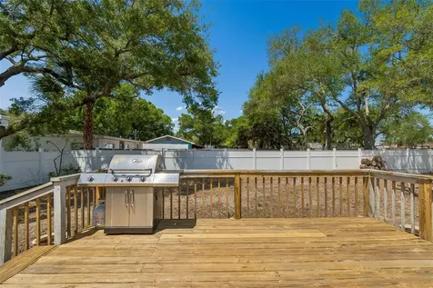 10917 72nd Avenue Seminole FL 33772