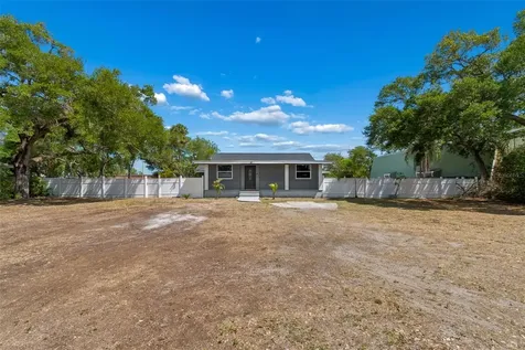 10917 72nd Avenue Seminole FL 33772