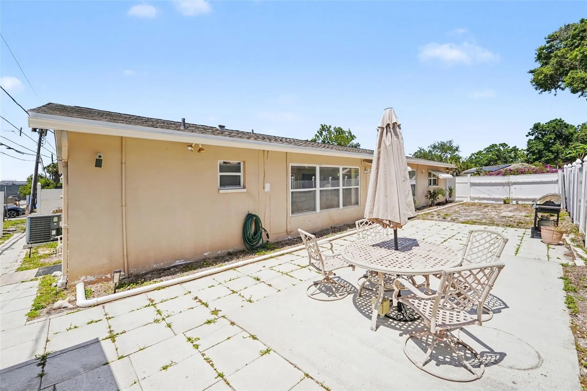 6388 21st Avenue N St Petersburg FL 33710