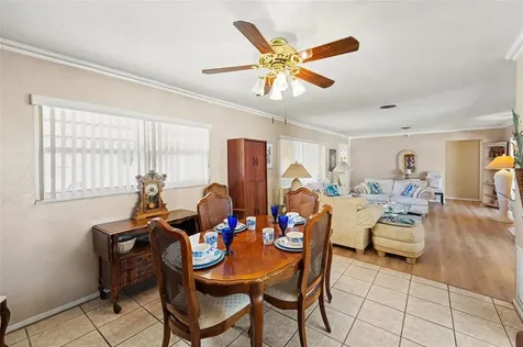 6388 21st Avenue N St Petersburg FL 33710
