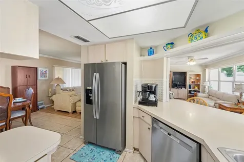 6388 21st Avenue N St Petersburg FL 33710