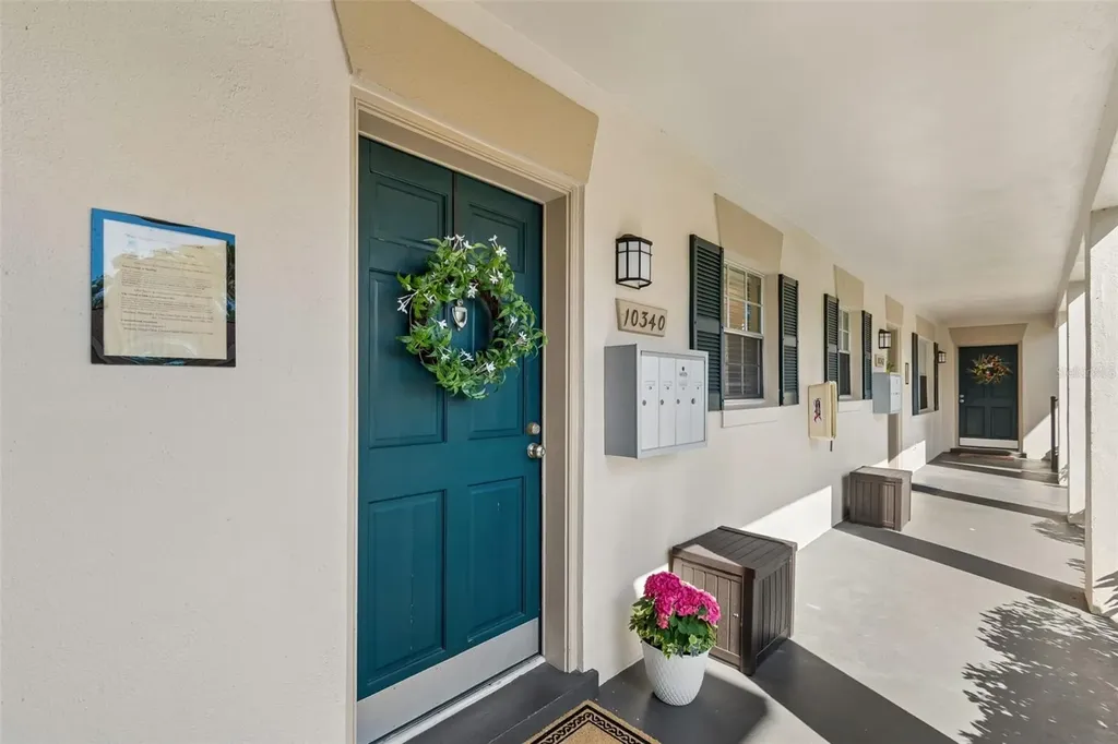 10340 Carrollwood Lane Tampa FL 33618