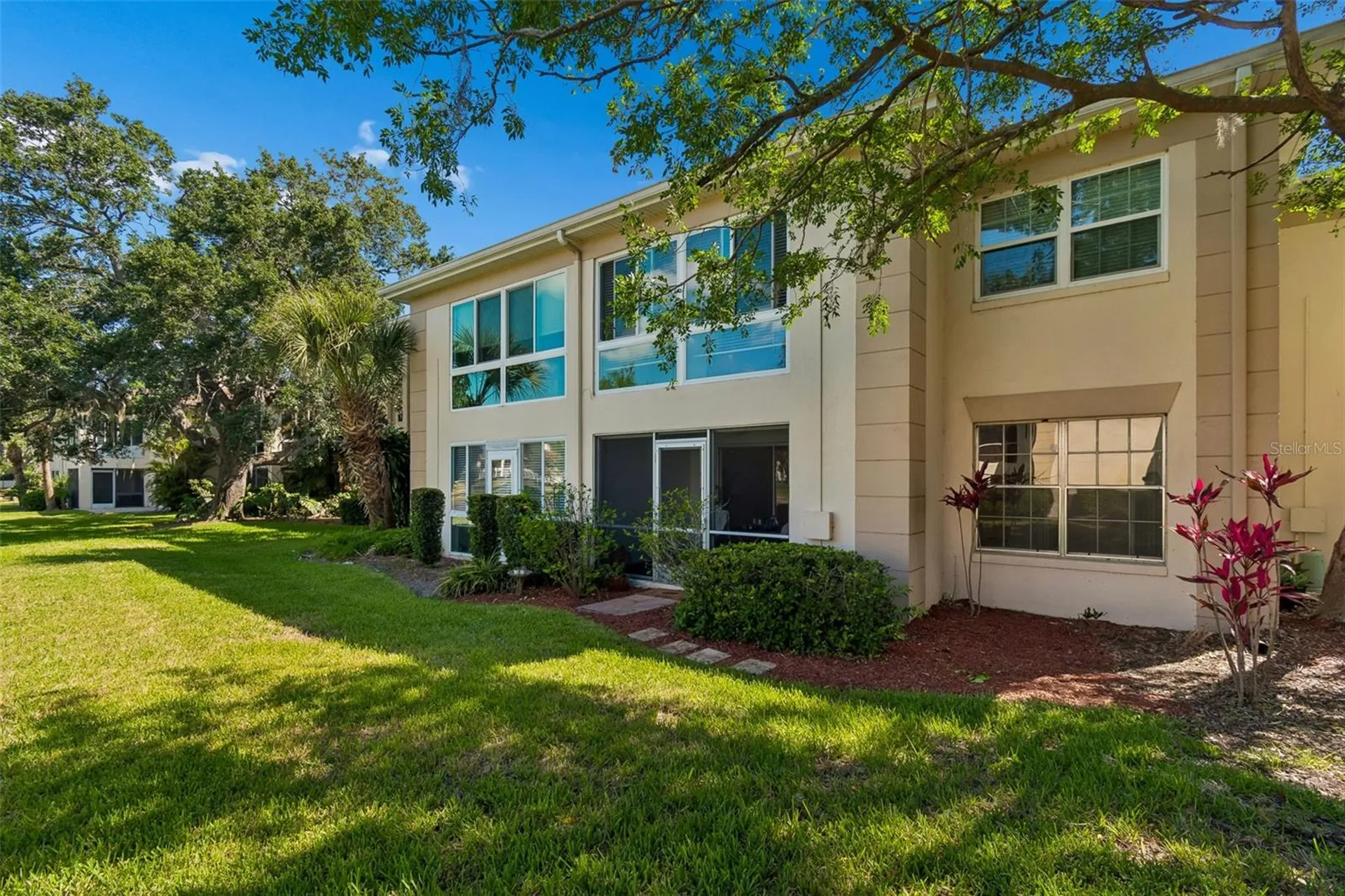 10340 Carrollwood Lane Tampa FL 33618