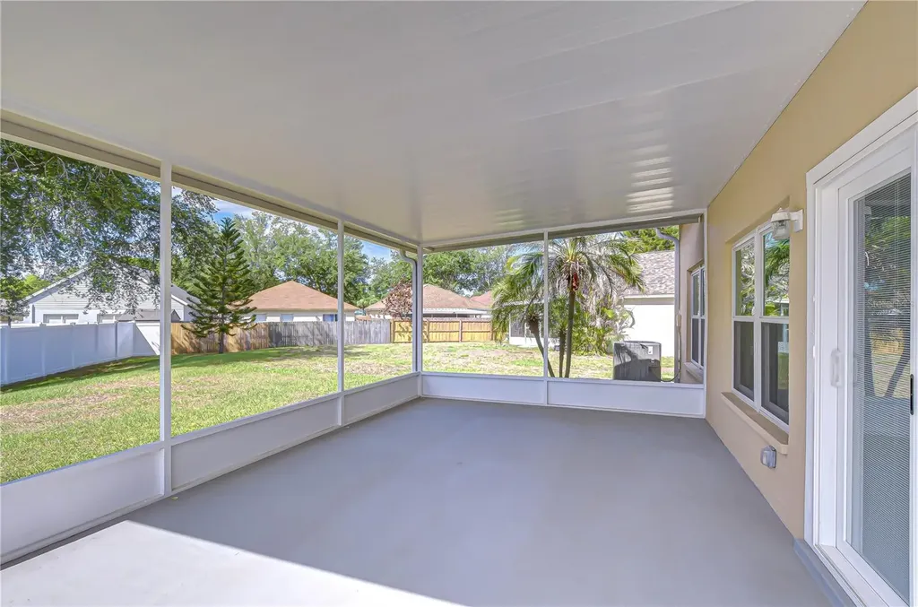 707 Orchard Isle Court Valrico FL 33594