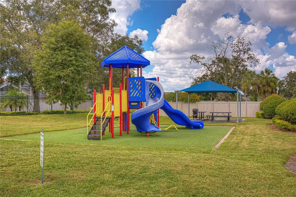 707 Orchard Isle Court Valrico FL 33594