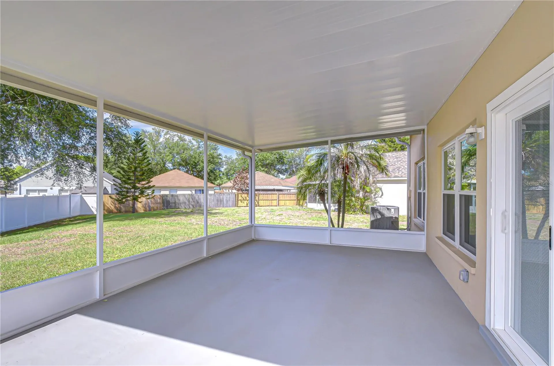 707 Orchard Isle Court Valrico FL 33594