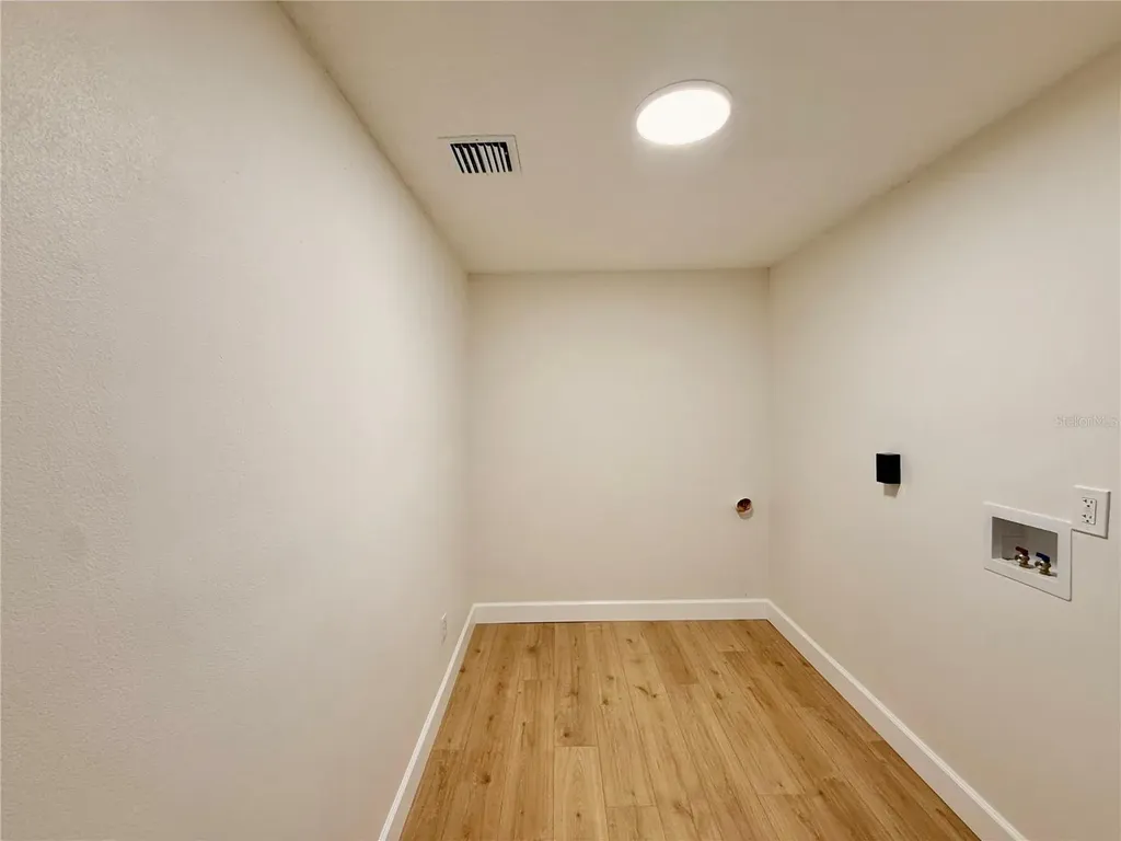 2334 Vincent Road Orlando FL 32817