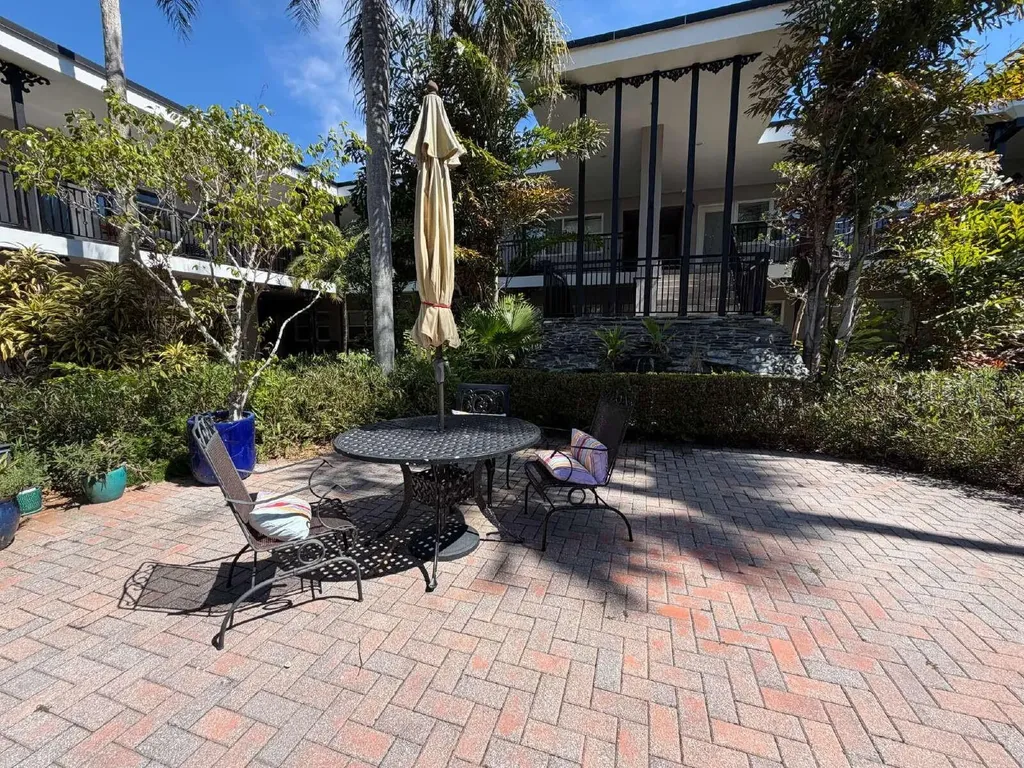 1101 Victoria Drive Dunedin FL 34698
