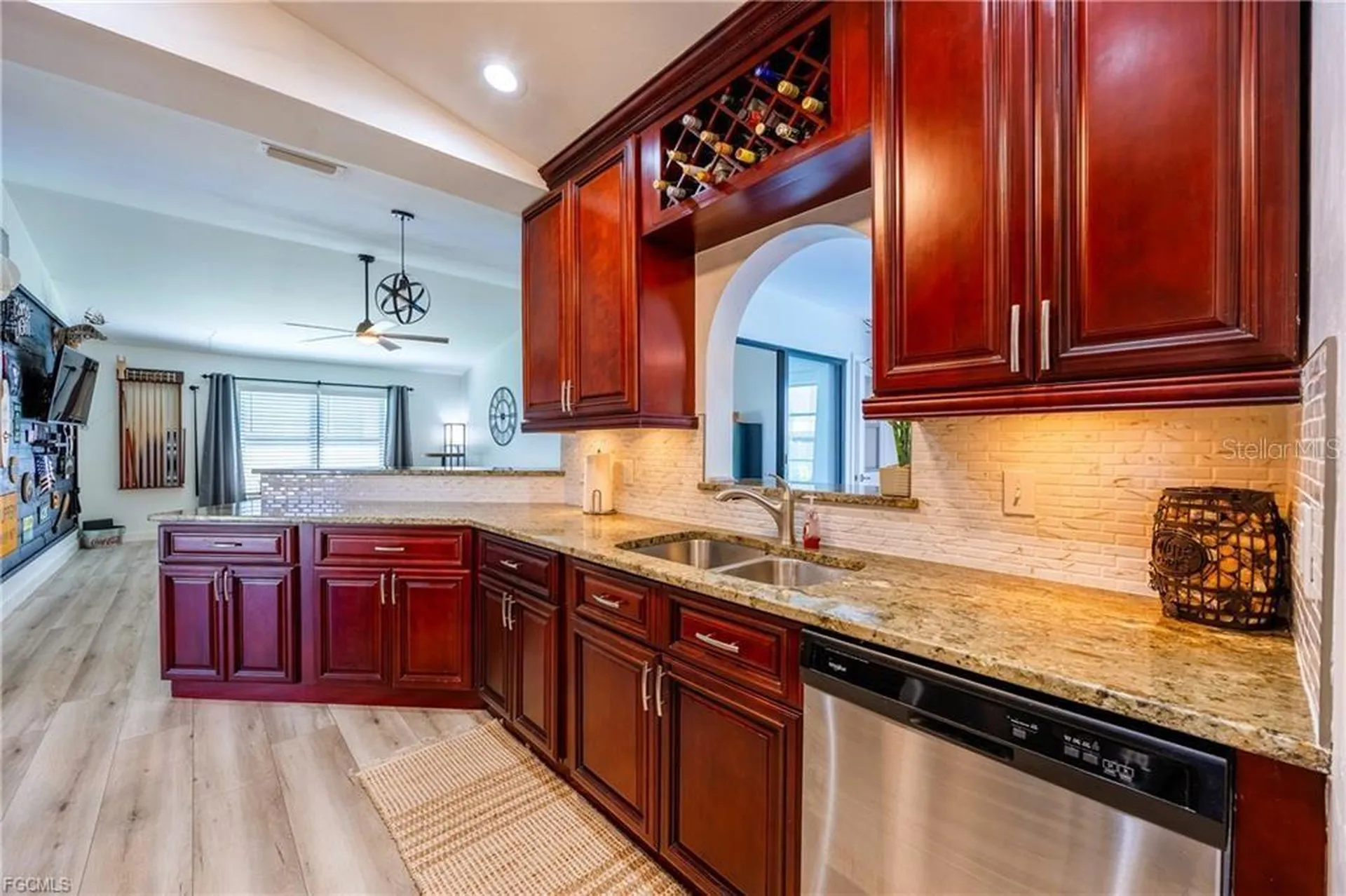 420 SW 37th Street Cape Coral FL 33914