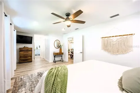 420 SW 37th Street Cape Coral FL 33914