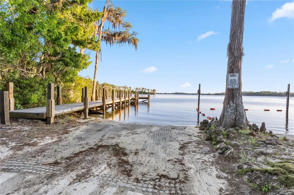 1140 Gallant Fox Way Chuluota FL 32766