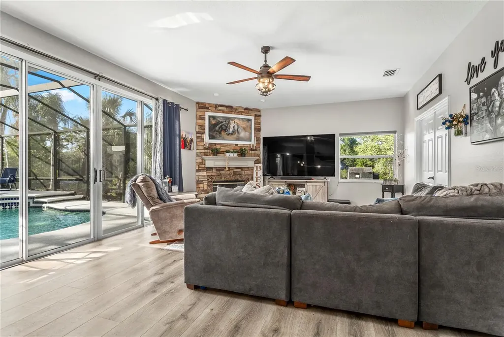 1140 Gallant Fox Way Chuluota FL 32766